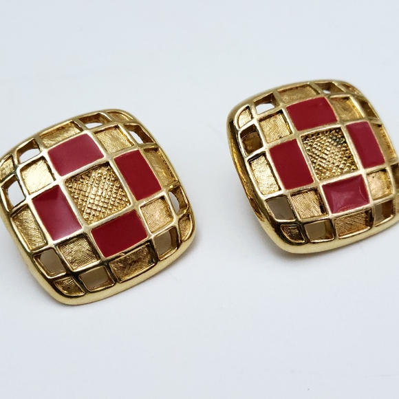 Unknown Jewelry - Vintage enamel and goldtone checkerboard earrings